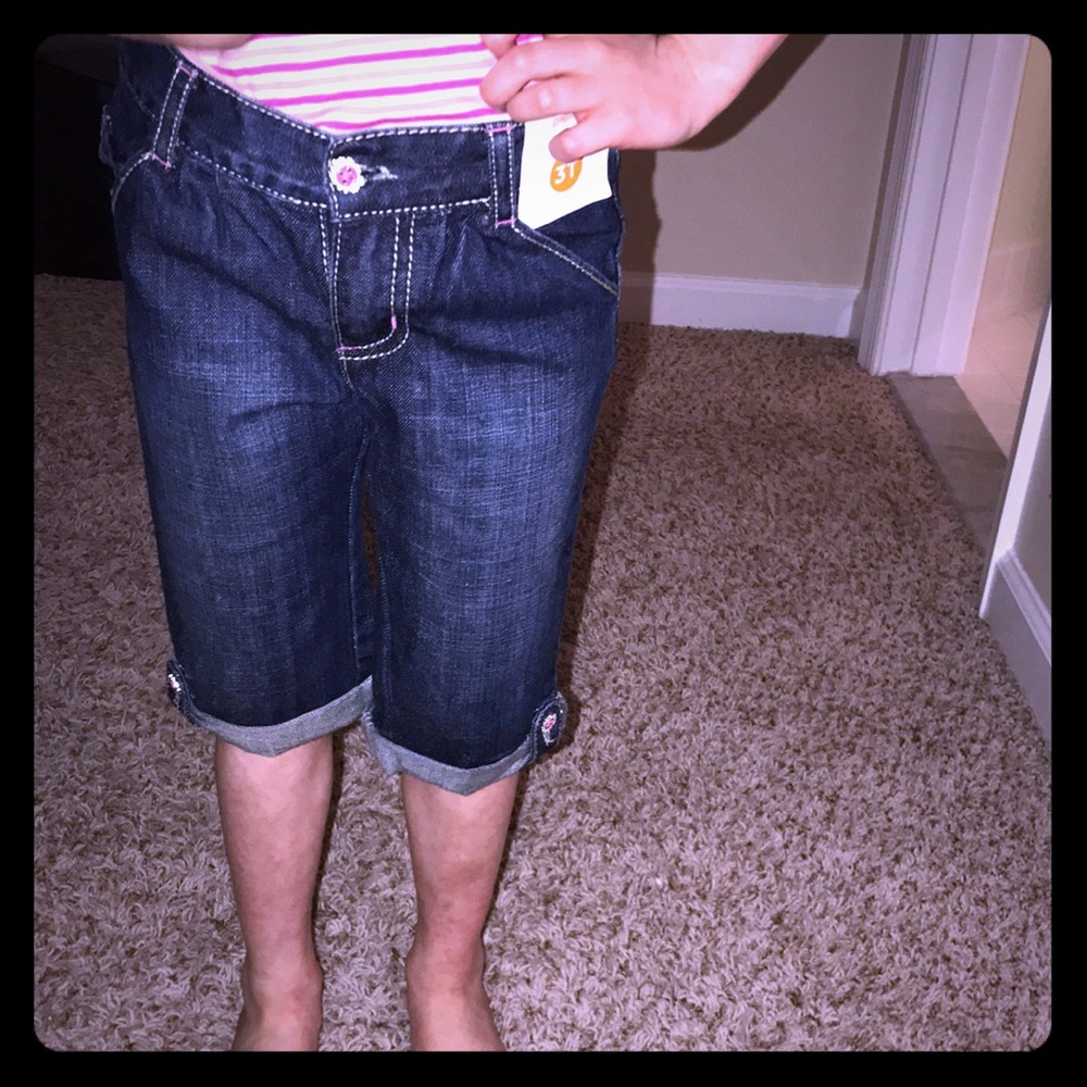 🌸NWT Gymboree Capri jeans size 3T